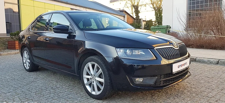 Skoda Octavia cena 47900 przebieg: 313000, rok produkcji 2016 z Łaszczów małe 154